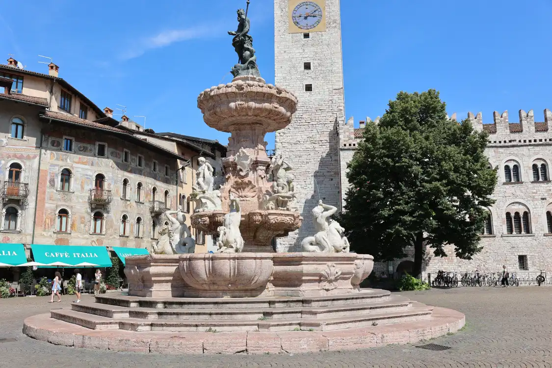 Hotels in der Nähe von Neptunbrunnen