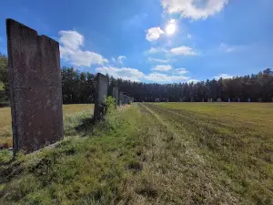 Fragmenty muru berlińskiego