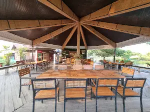 Moe Yun Gyi Inn
