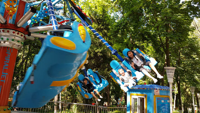 Gafur Gulyam Recreation Park