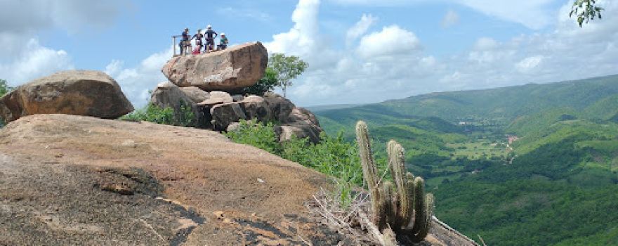 Vale do São Romão vista da Pedra Grande.
