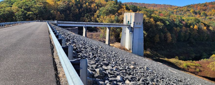 Knightville Dam