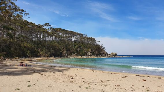 Lilli Pilli Beach
