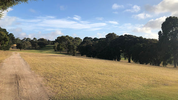 Lake Albert Golf Club - Meningie
