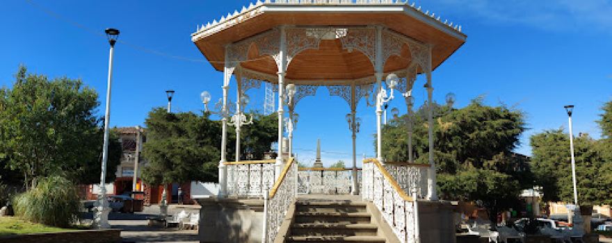 Parroquia San Bartolomé Apostol y Santa María de la Defensa