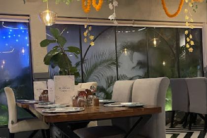 Vint Club - Restaurant | Cafe | Dining