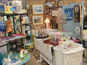 Urbanna Flea Market & Antiques
