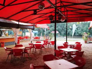 Tiszakécske free beach