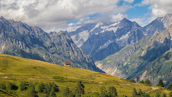 The Cross Over Mestia