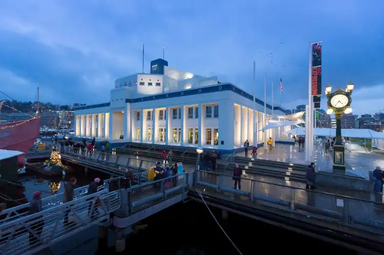 Hotel dekat Museum of History & History