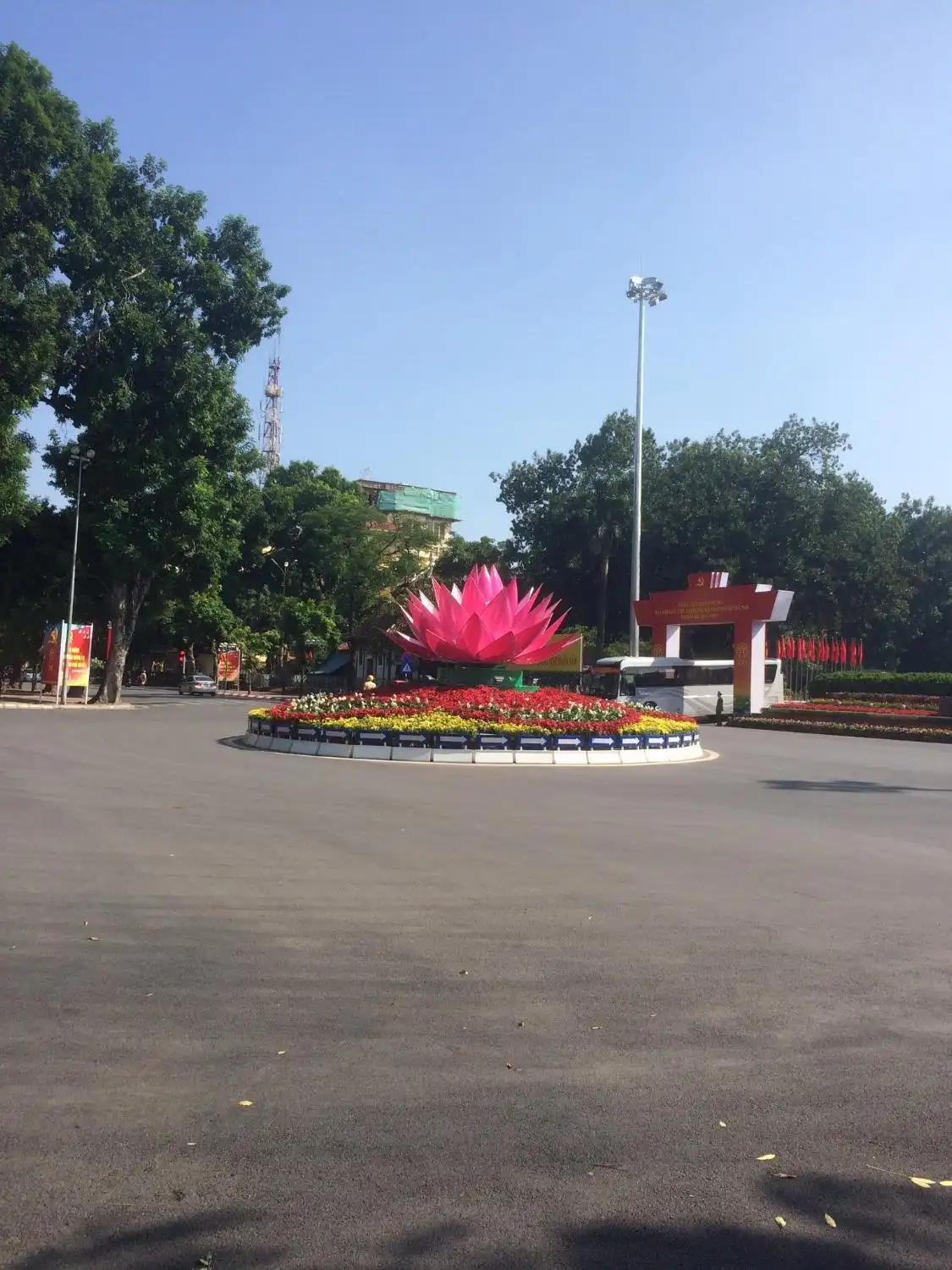 越蘇友誼宮附近的飯店