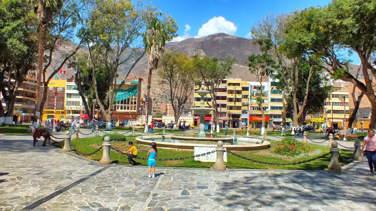 Hotels near Circunvalación Park