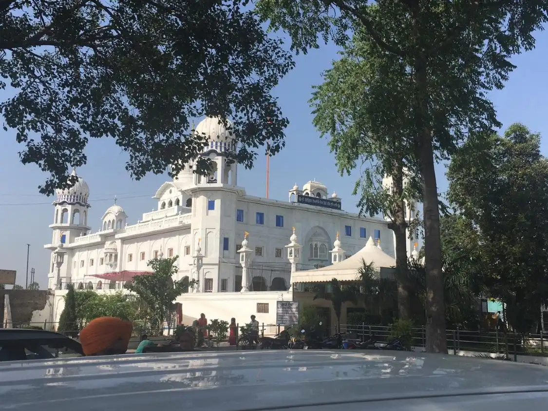 Hotels near Panjokhra sahib ambala