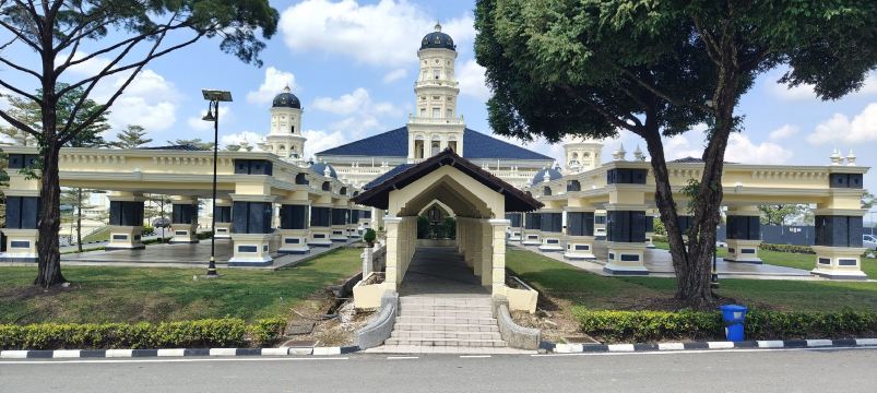 Sultan Abu Bakar Mosque