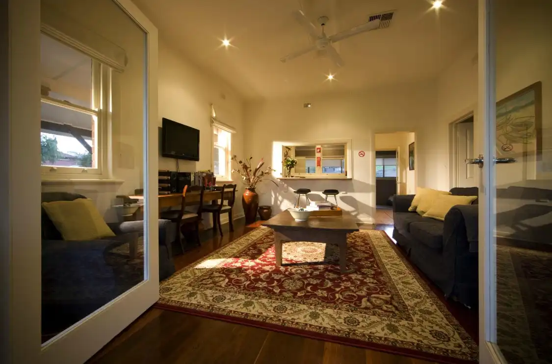Hotels near Longview Vineyard