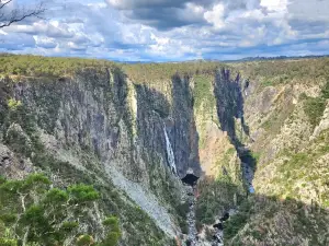 Wollomombi Falls
