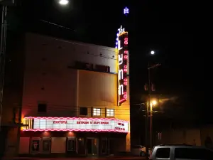 Lynn Theatre