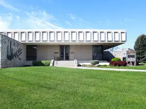 Hansen Museum