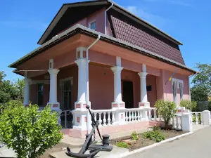 Skadovsky district local history museum