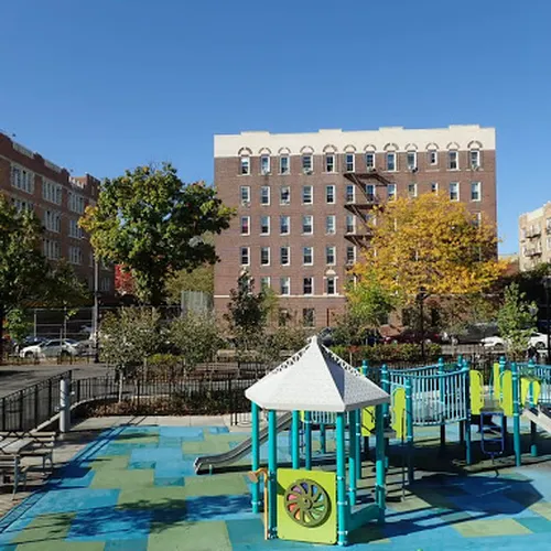 Lyons Square Playground