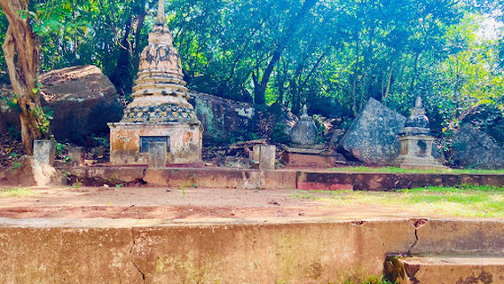 Aukana Rajamaha Viharaya