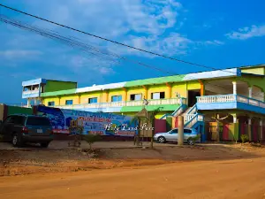 HOLY LAND PARC CALAVI