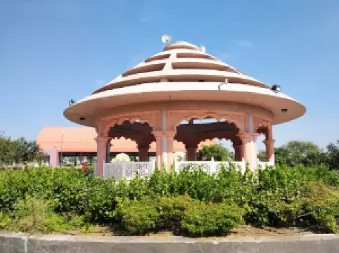 Anandtirtha , Chichondi
