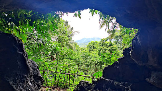 Hoyop-hoyopan Cave