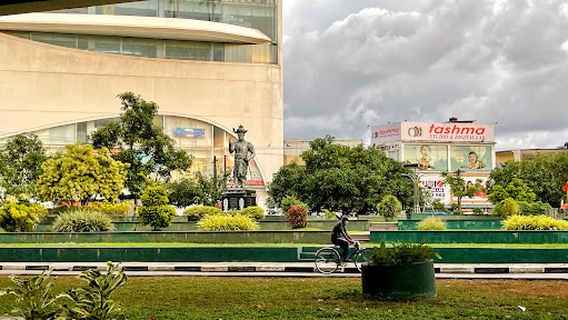 Sri Parakumba Peace Park
