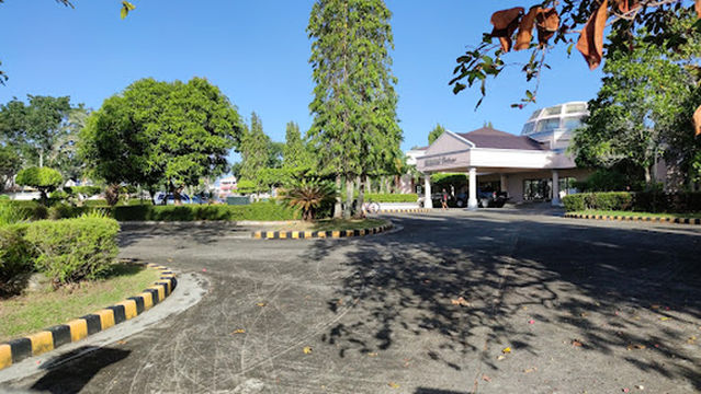 Metropolis Clubhouse