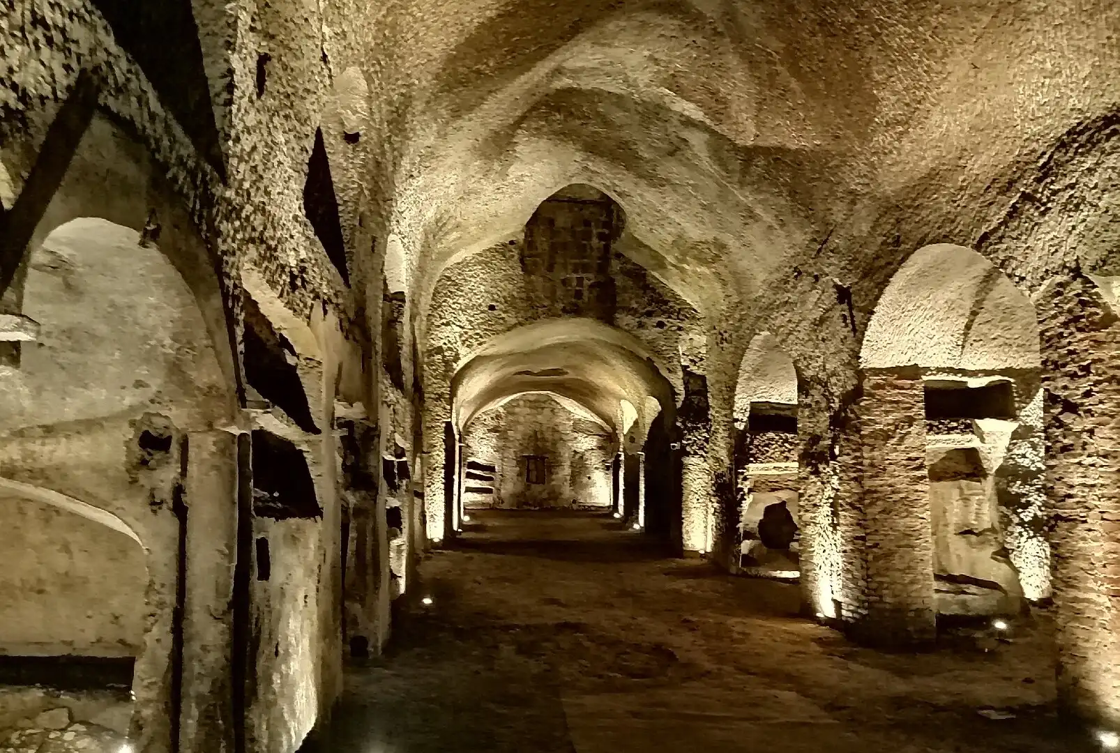 Hoteles cerca de Catacumbas de San Gaudioso