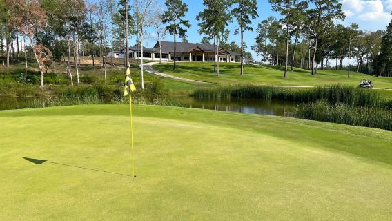 Highland Pines Golf Club