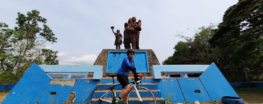 Tugu Bedol Desa Waduk Gajah Mungkur