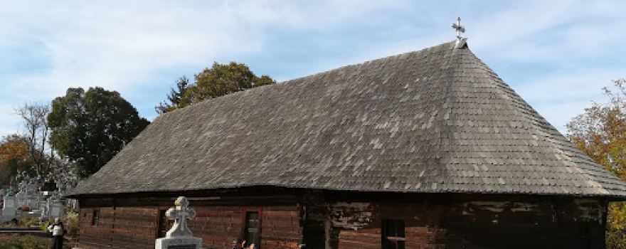 Biserica de Lemn Sfântul Ioan Evanghelistul