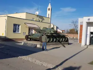 Spomen dom hrvatskih branitelja na Trpinjskoj cesti