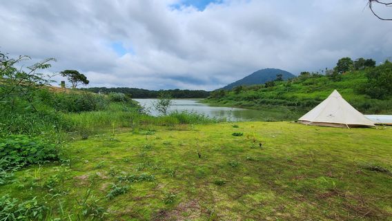 Spillway of Tuyền Lâm Lake