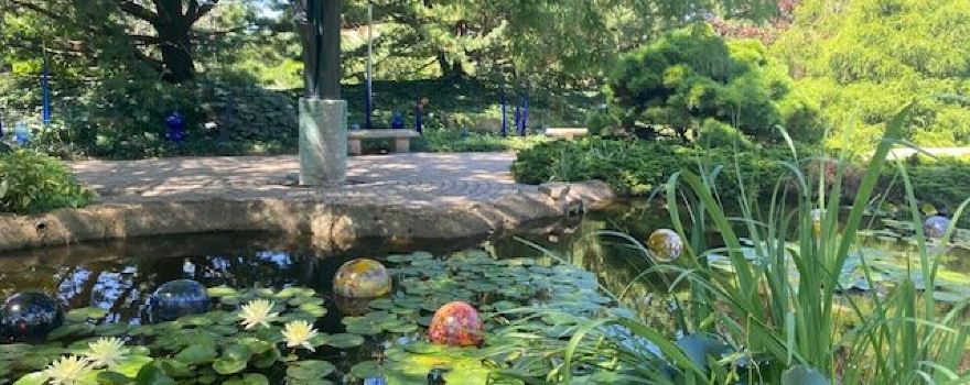 Quad City Botanical Center
