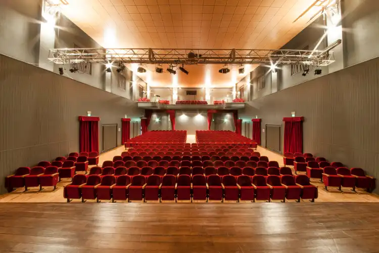 Các khách sạn gần Teatro Martinitt