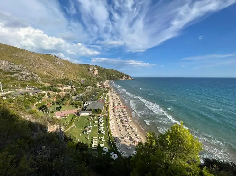 Hotels near Torre Truglia