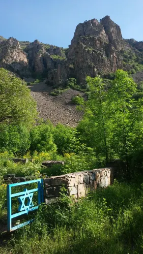 Yeghegis Jewish Cemetery
