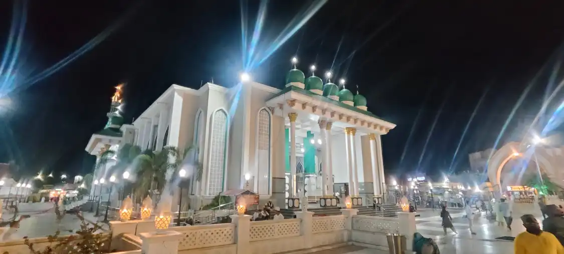 Hotel in zona Hazrat Baba Tajjuddin Dargah