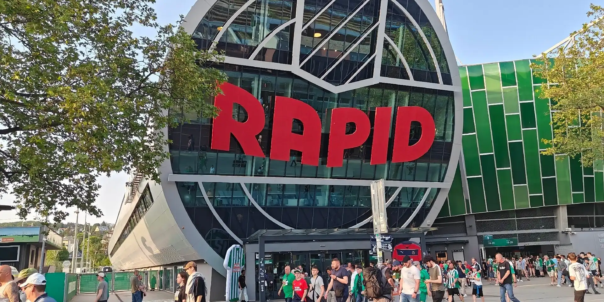 Hoteles cerca de Allianz Stadion