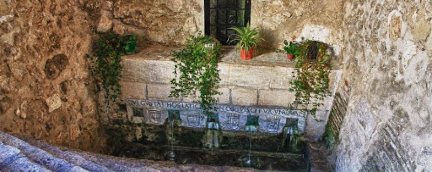 Fuentes Caños de la Novia