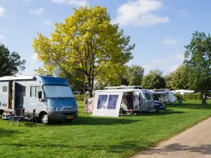Camping du pont de bourgogne Saint- Marcel