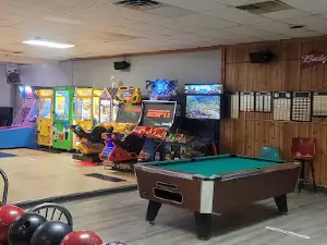 Rollin J Lanes LLC
