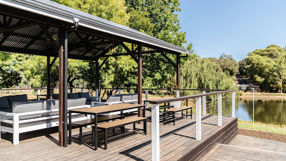 Ampersand Estates Winery