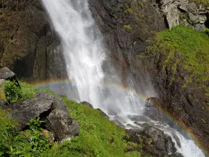 Kademliya Waterfall