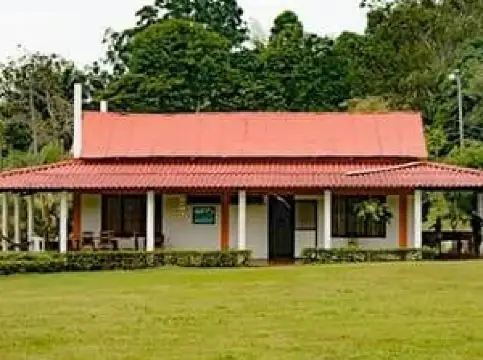 BALNEARIO CLUB LA MELU