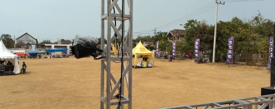Kutorejo Yard field