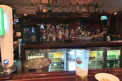 Al Ghazal Pub at InterContinental Muscat